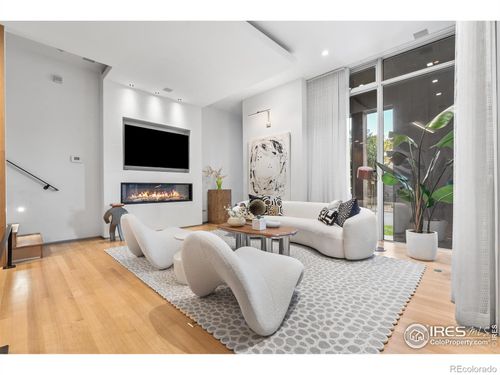 1115 W 37th Ave, Denver, CO, 80211-2603 | Card Image