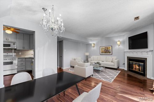 1436 Peacock Ln, Saint Louis, MO, 63144-1162 | Card Image