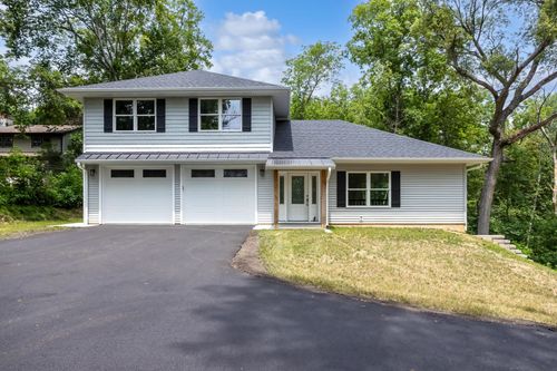 3303 Valley Dr, Geneseo, IL, 61254-9224 | Card Image