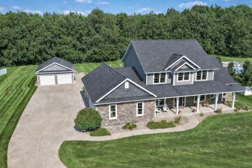 3700 Oakharbor St, Kalamazoo, MI, 49009-6177 | Card Image