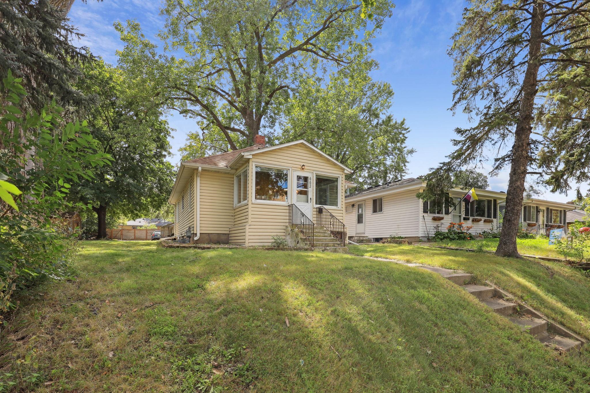 37th Ave, Minneapolis, MN 55421
