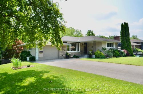 38 Strathcona Dr, Saint Catharines, ON, L2M2A9 | Card Image
