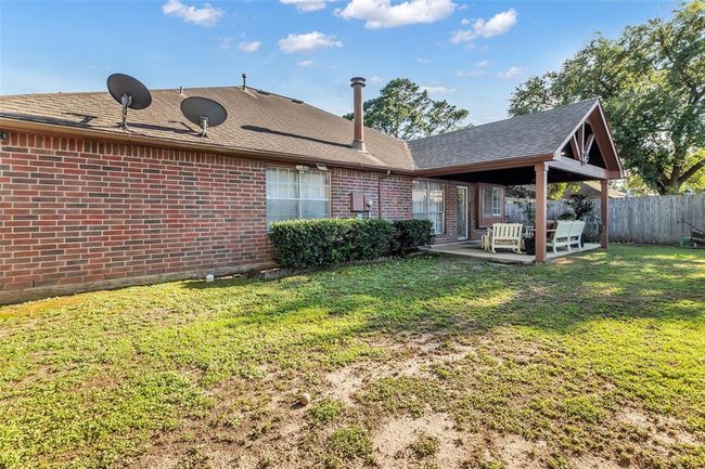 Great backyard with endless potentials. | Image 36