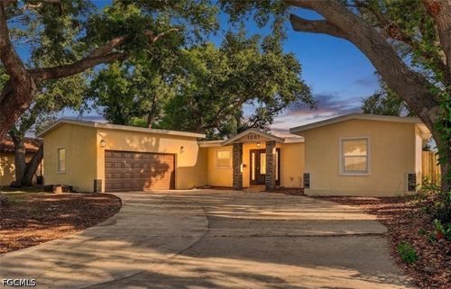 1081 55th Terrace S, ST PETERSBURG, FL, 33705 | Card Image