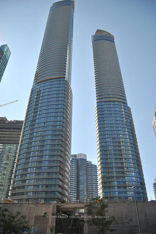 703-12 York St, Toronto, ON, M5J0A9 | Card Image