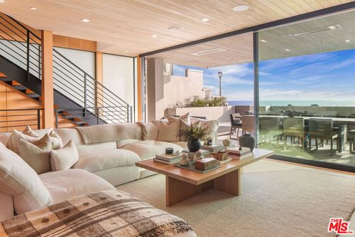 4016 The Strand, Manhattan Beach, CA, 90266-3151 | Card Image