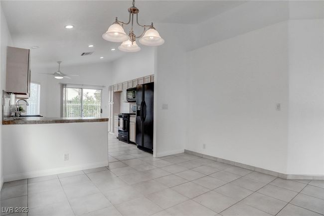 5784 Dew Mist Ln, House other with 3 bedrooms, 2 bathrooms and null parking in Las Vegas NV | Image 11