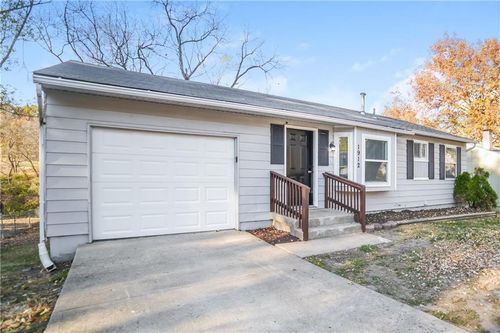1912 Belmont Blvd, Independence, MO, 64057-1013 | Card Image