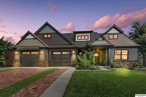 4724 Coffey St, Papillion, NE, 68133-2890 | Card Image