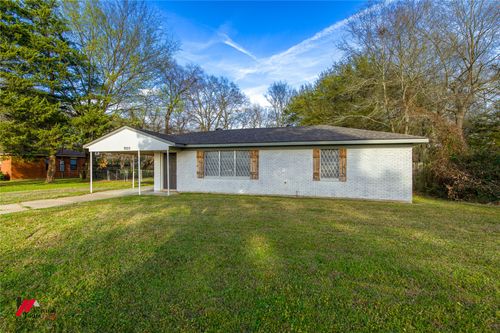 7033 Winburn Dr, Greenwood, LA, 71033-3215 | Card Image