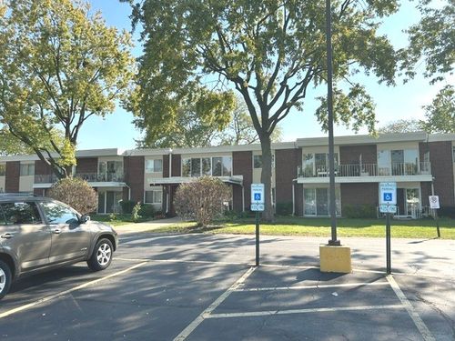 58b-127 N Wolf Rd, Wheeling, IL, 60090-2970 | Card Image