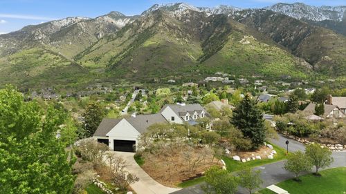 12 Northridge Ln, Sandy, UT, 84092-4902 | Card Image