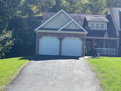 251 Cresswood Drive, House other with 3 bedrooms, 2 bathrooms and null parking in Richlands VA | Image 2