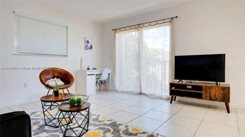apt-8-328 Nw 12th Ave, Miami, FL, 33128-1097 | Card Image