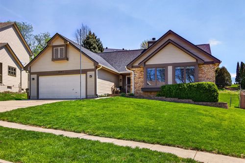 1891 Nw 89th St, Clive, IA, 50325-5457 | Card Image