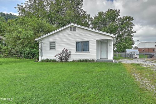 293 Dairy Cir, Bristol, TN, 37620-8668 | Card Image