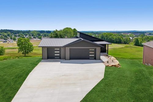 2158 Eastridge Cir, Reedsburg, WI, 53959-2579 | Card Image