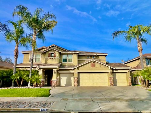 3010 W Ceres Ave, Visalia, CA, 93291-8535 | Card Image