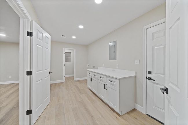 204 Heaton Rd, House other with 3 bedrooms, 3 bathrooms and 3 parking in Big Spring TX | Image 11