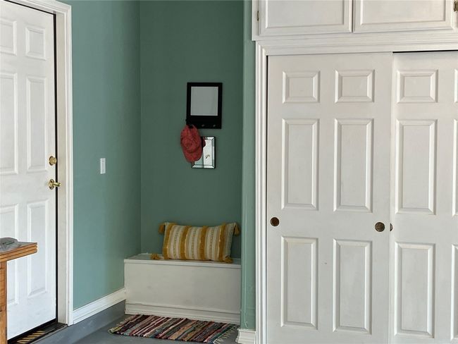 Bench area in garage. | Image 31