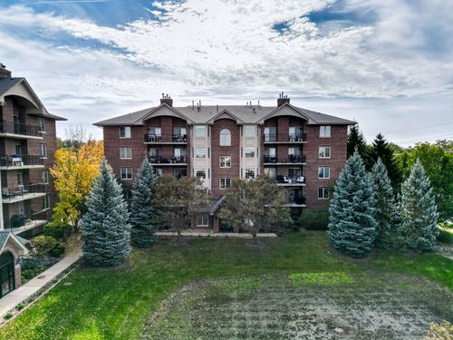 4c-6675 S Cass Avenue, Westmont, IL, 60559 | Card Image