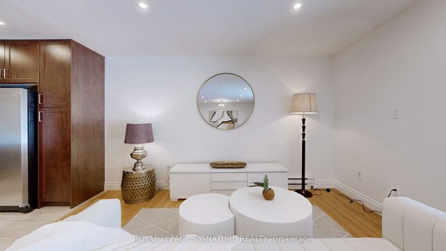 54 - 15 Pebble Byway, Condo with 3 bedrooms, 1 bathrooms and null parking in North York ON | Image 6