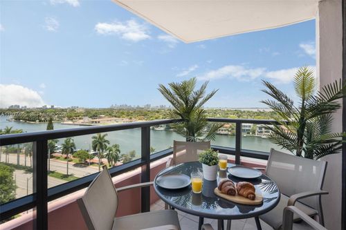 1221-5225 Collins Ave, Miami Beach, FL, 33140-2570 | Card Image