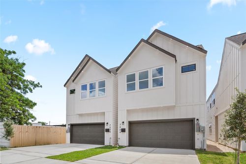 7224 Avenue B, Houston, TX, 77011-3732 | Card Image