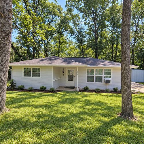 218 Bonnie Blue Ln, Livingston, TX, 77351-4358 | Card Image