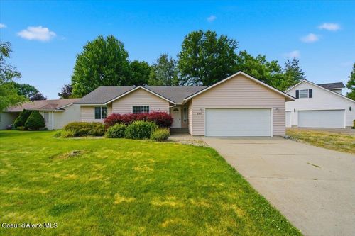 8479 Summerfield, Hayden, ID, 83835 | Card Image