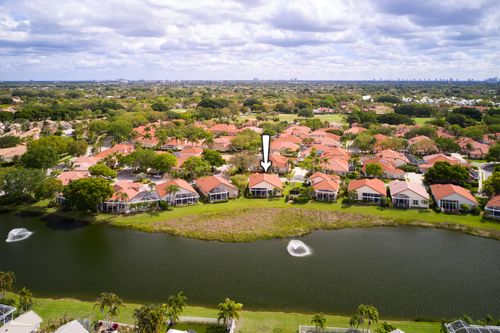 51 Monterey Pointe Dr, Palm Beach Gardens, FL, 33418-5808 | Card Image