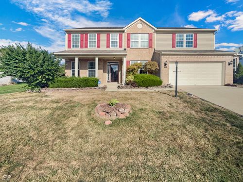 8358 Balmoral Ln, Avon, IN, 46123-7666 | Card Image
