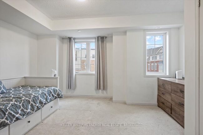 2372 Chevron Prince Path, Condo with 3 bedrooms, 3 bathrooms and 1 parking in Oshawa ON | Image 17