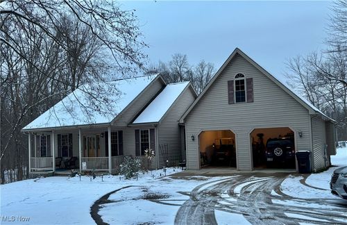 3115 Lovers Ln, Ravenna, OH, 44266-8930 | Card Image