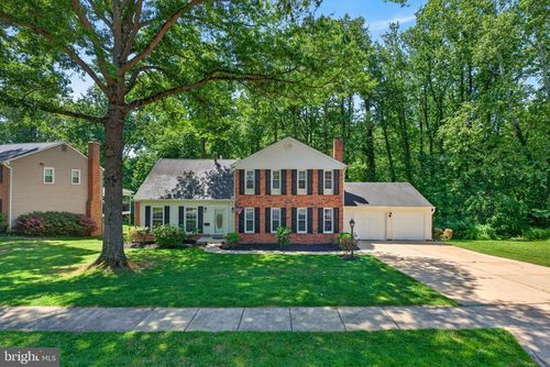 8705 Queen Elizabeth Blvd, ANNANDALE, VA, 22003-4245 | Card Image
