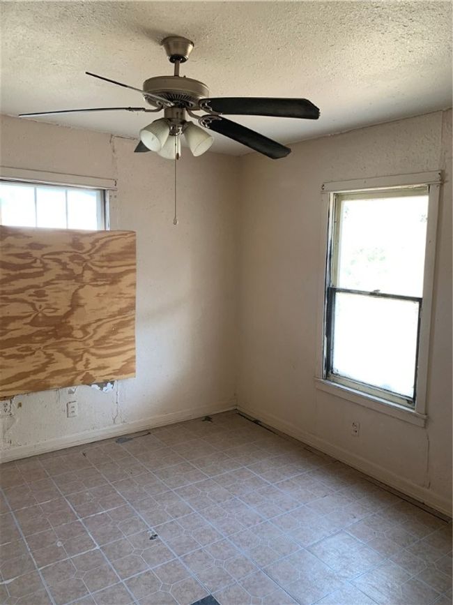 225 E Main St, House other with 3 bedrooms, 2 bathrooms and null parking in Bishop TX | Image 37