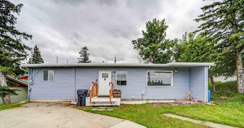764 Hyde St, Pincher Creek, AB, T0K1W0 | Card Image