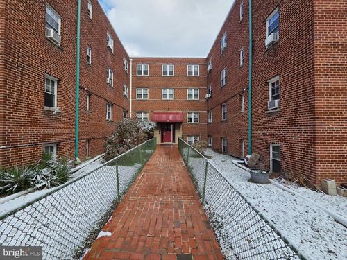 apt-38-20 Chesapeake St Se, WASHINGTON, DC, 20032-2819 | Card Image