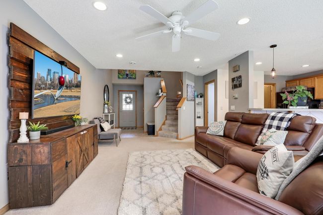 1704 Talon Trl, Townhouse with 3 bedrooms, 3 bathrooms and null parking in Eagan MN | Image 8