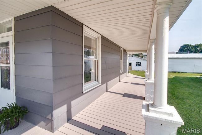 408 N Main St, Home with 0 bedrooms, 0 bathrooms and null parking in Carrollton IL | Image 5