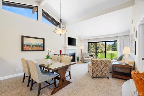 833 Augusta Cir, Napa, CA, 94558-1542 | Card Image