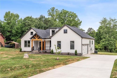 132 Shell Rd, Reidsville, NC, 27320-9110 | Card Image