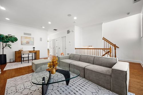 373 King Ave, Weehawken, NJ, 07086 | Card Image