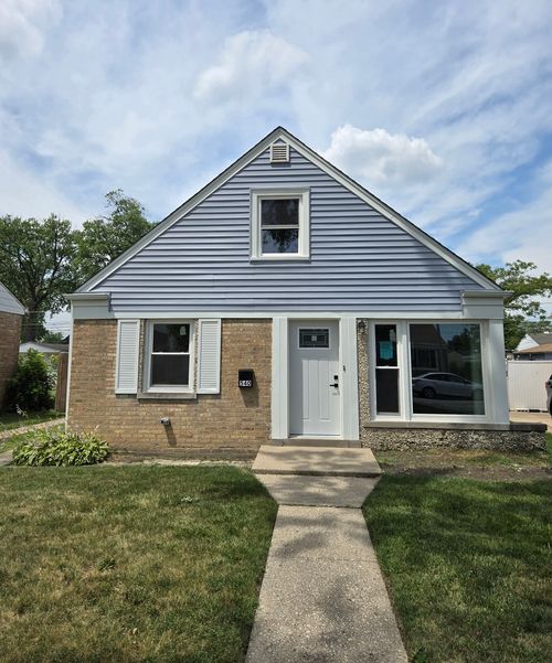 540 47th Ave, Bellwood, IL, 60104-1724 | Card Image