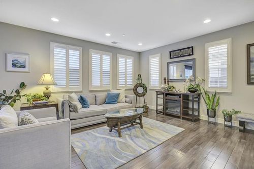 131 Lusitano Way, Gilroy, CA, 95020-8510 | Card Image