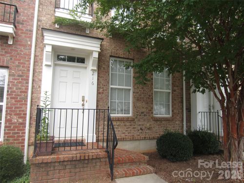 216 Welton Way, Mooresville, NC, 28117-8161 | Card Image