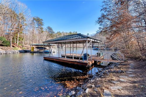 109 Cornsilk Way, Sunset, SC, 29685-1522 | Card Image