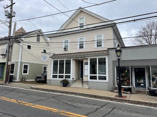 10 Child Street, Warren, RI, 02885 | Card Image