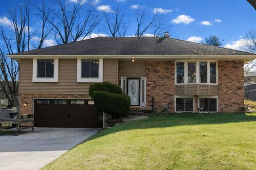 3715 Sw 29th St, Des Moines, IA, 50321-2040 | Card Image