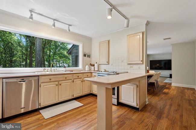 5653 Private Rd, House other with 3 bedrooms, 3 bathrooms and null parking in DOYLESTOWN PA | Image 11